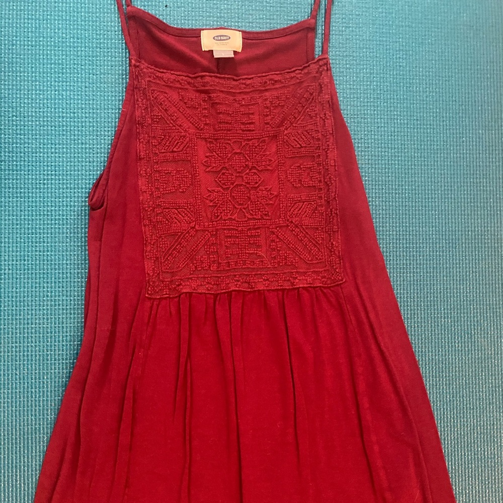 Maroon tank top